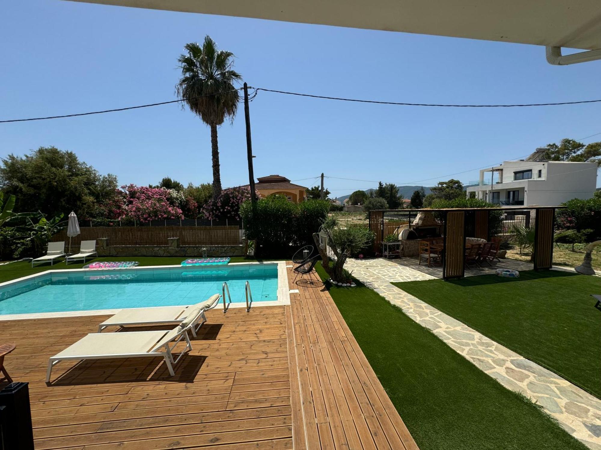 Nikludin & Holiday home *